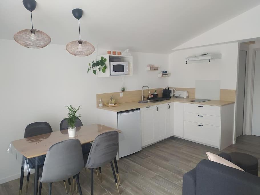 MérindolLe Petit Pied A Terre Du Luberonアパートメント エクステリア 写真